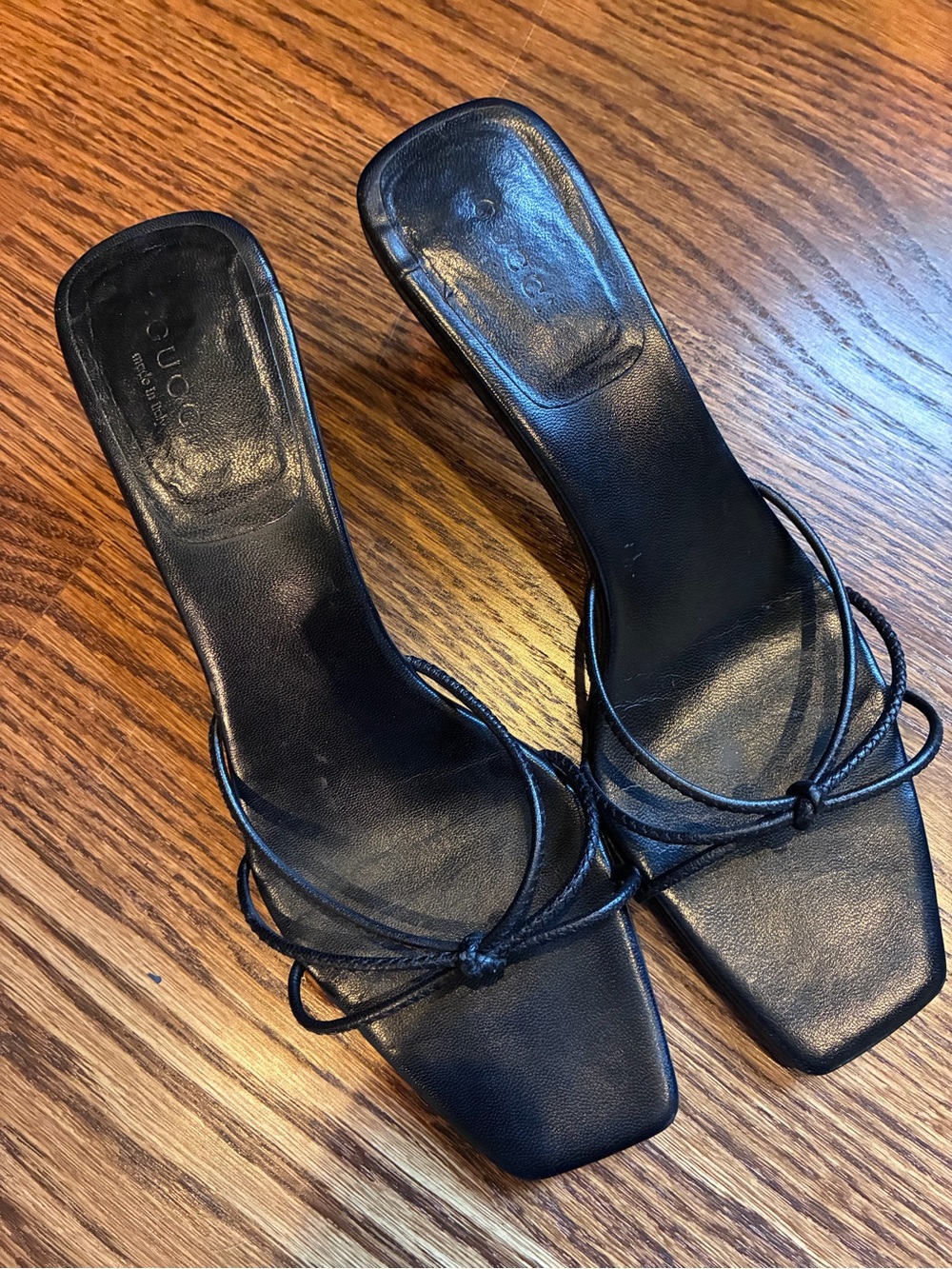 Gucci Tom Ford Era Black Leather Strappy Sandal Square Toe Bamboo Kitten Heels